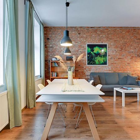 City Center, Art House & Family Stay By Downtown Apartments 格但斯克 外观 照片